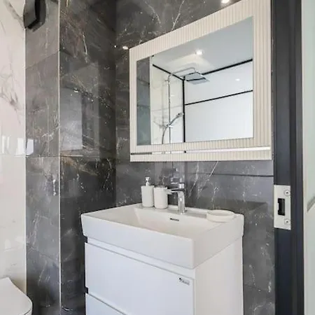 1bdr Vitosha Mountain Apartment Sofia